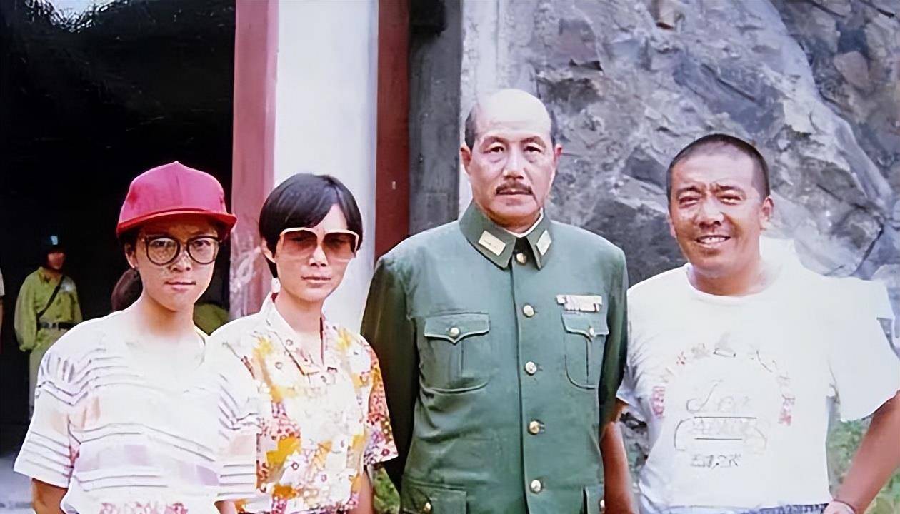 1981年,西影厂选孙飞虎饰演蒋介石,蒋经国称道:演得很像我父亲