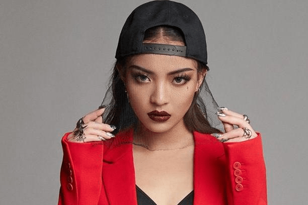 "vava:内涵刘些宁拿词翻唱,结果自己却被指抄袭泫雅_尼达_说唱_丁太升