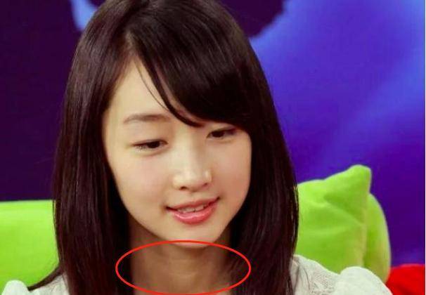 颈纹明显的明星:周冬雨赵露思纹路太深,杨超越鞠婧祎也难逃脱