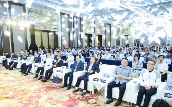 2022海南第二届新消费企业家领袖峰会在海口市顺利举办