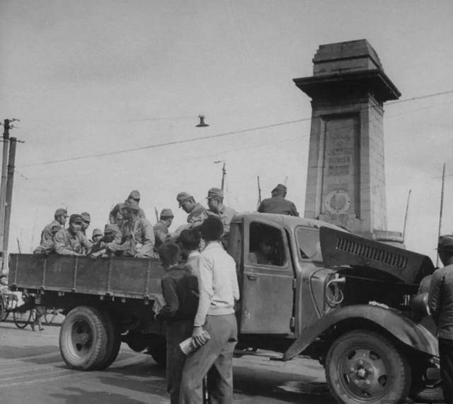 1945年上海老照片,等待遣返的日本战俘