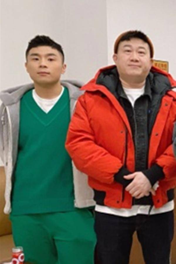 接受采访,想把张九南给变没,粉丝:又开始内卷了_舞台_小剧场_关九海