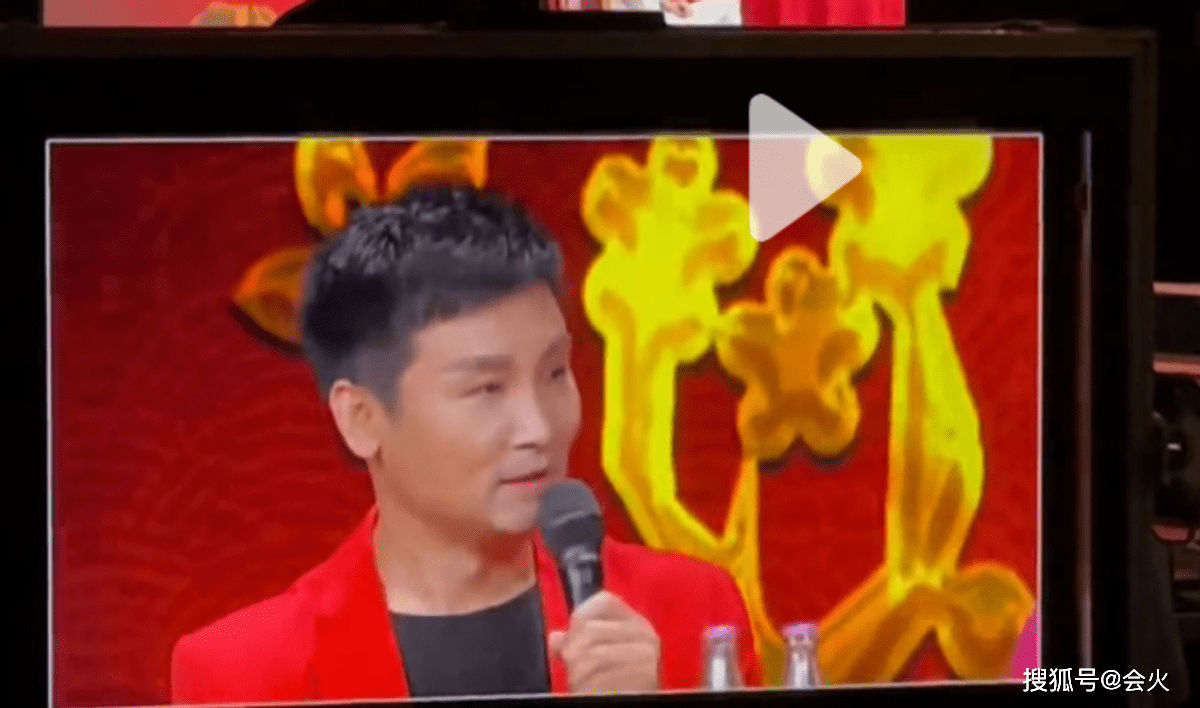 77岁歌唱家李谷一罕见露面!面色红润状态好