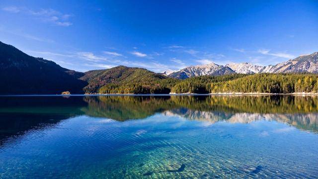 世界最深的湖：占俄罗斯淡水资源85%，长江水注满湖区需25年时间
