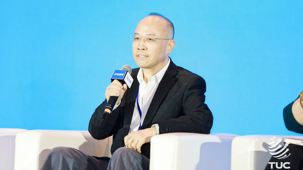 新颜物流董事长 颜滨会上,来自黑豹物流董事长杨光,汤氏供应链总裁汤