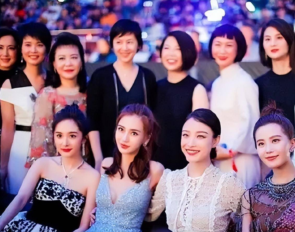 原创外表低调，背后家世显赫的8位女星，有人康熙后裔，有人两代首富