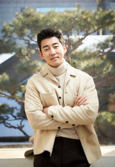 韩剧《巧克力》公开河智苑尹启相剧照,美食治愈人心的故事_李庆熙_奇