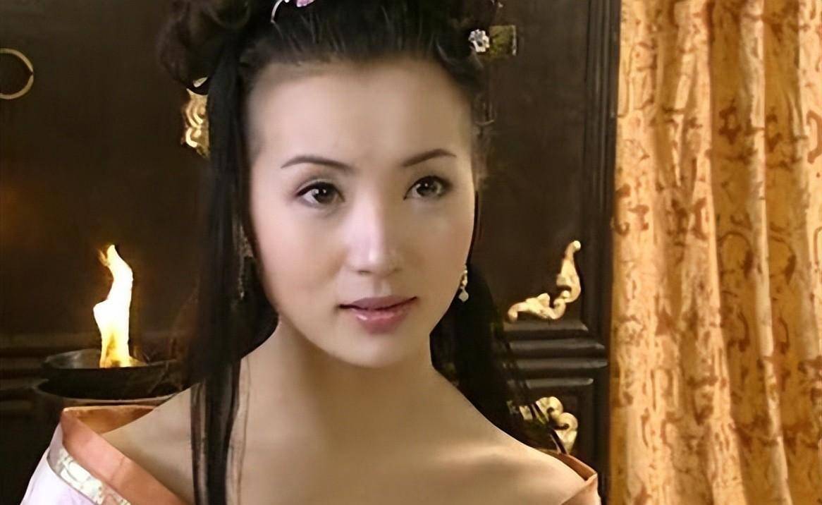 同样是演"阿紫",把刘玉翠和陈好放在一起对比,差别就出来了_金庸_乔峰