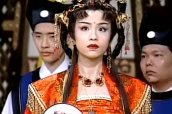 羅海瓊版妲己,這版出自1999年新加坡劇集《蓮花童子哪吒》.