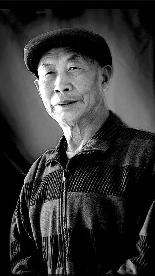 画家张长明作品龙行天下以108000元拍卖成交