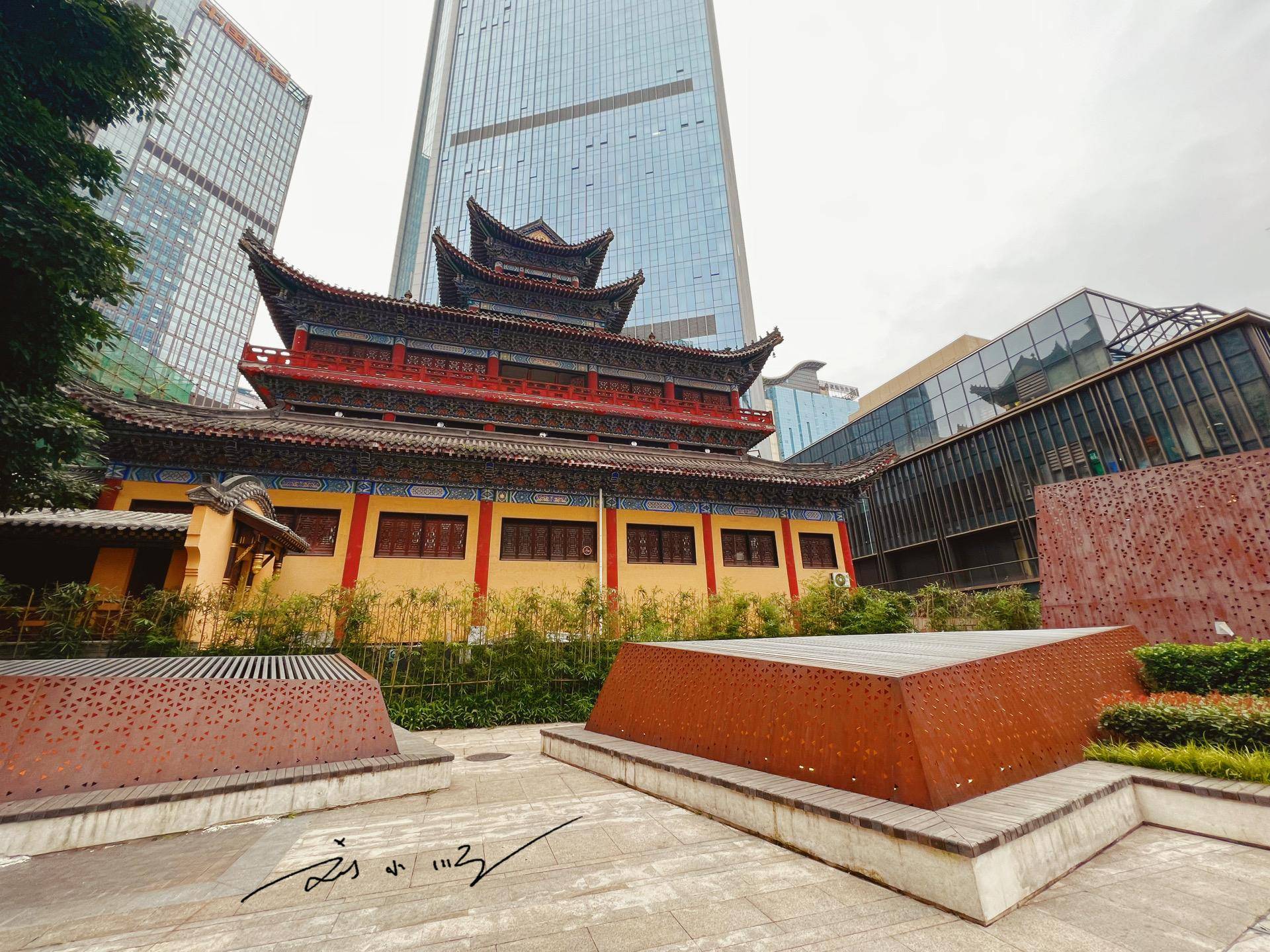重庆市中心这座千年古刹，就在地铁口，还是全国重点文物保护