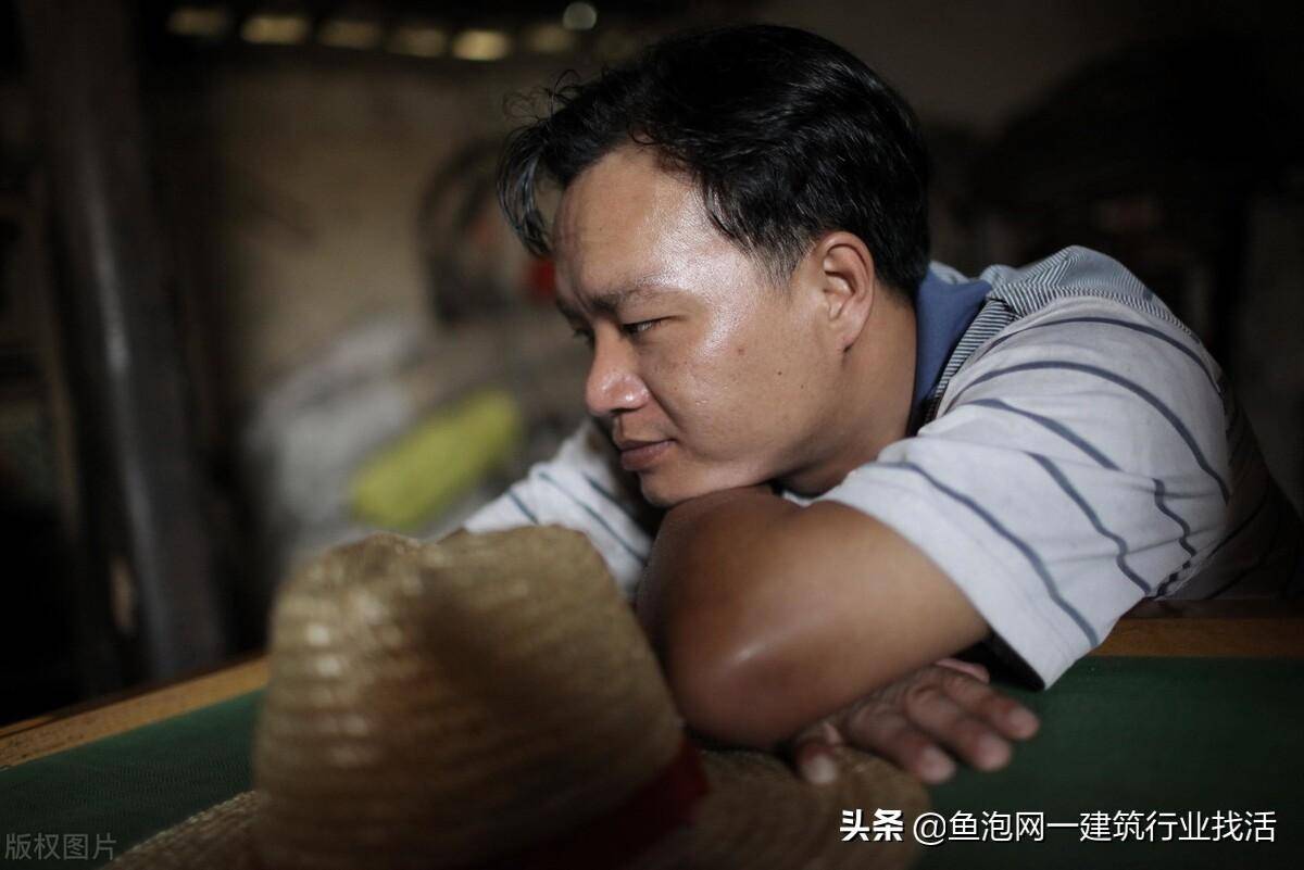 图片来源于网络婚恋市场中婚姻的价值观的改变,让很多农村男青年没有