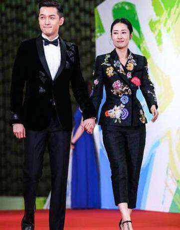 但是跟丈夫过了7年之后,选择了分手,女儿的抚养权也都给了刘敏涛