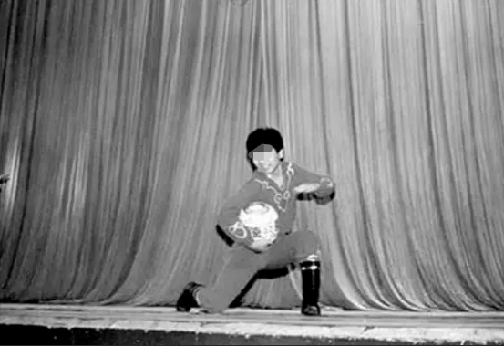 沙宝亮官宣！小16岁新女友“知三当三”？前妻逼婚隐忍当全职主妇终退位…