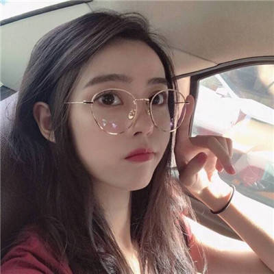 一位很哇塞的女孩女生头像真人图片仙气