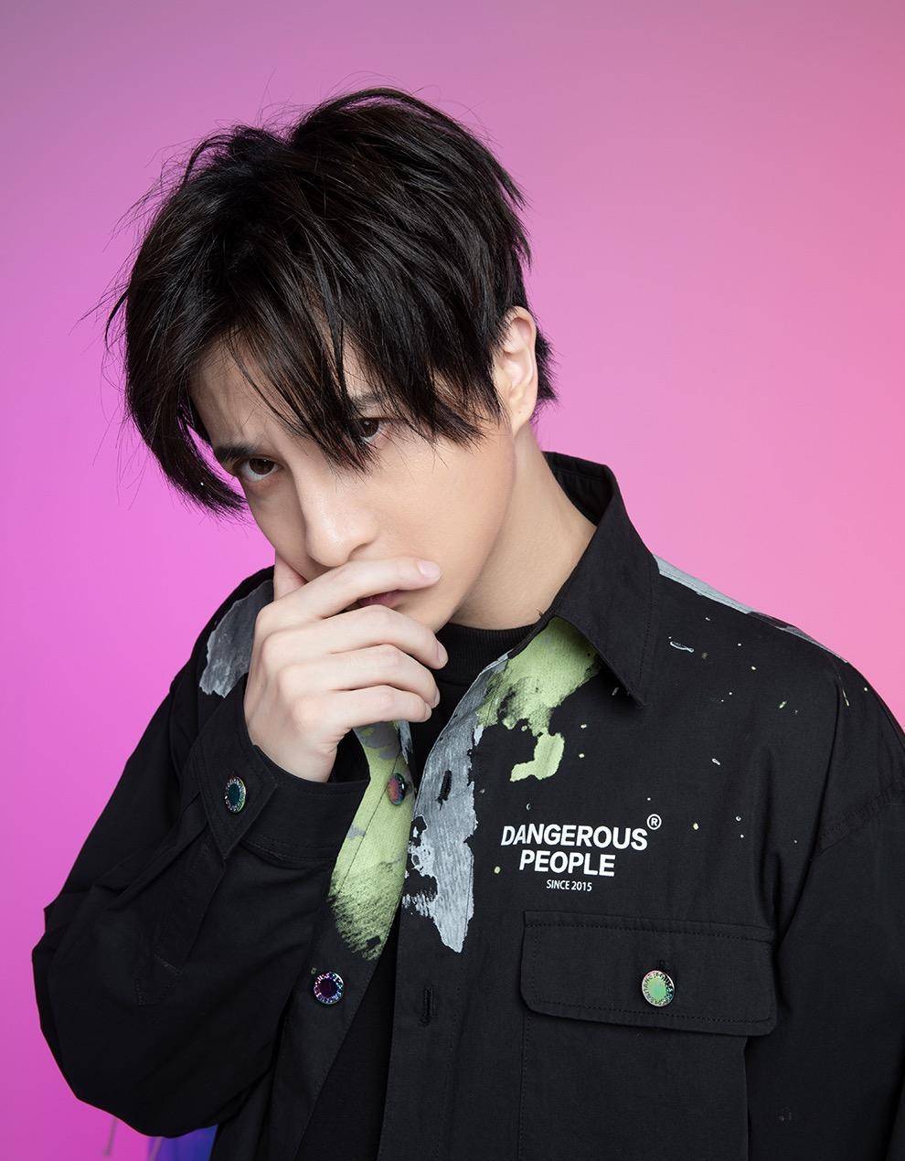 作为新一代潮流的引领人,薛之谦也有着自身对潮流文化的理解