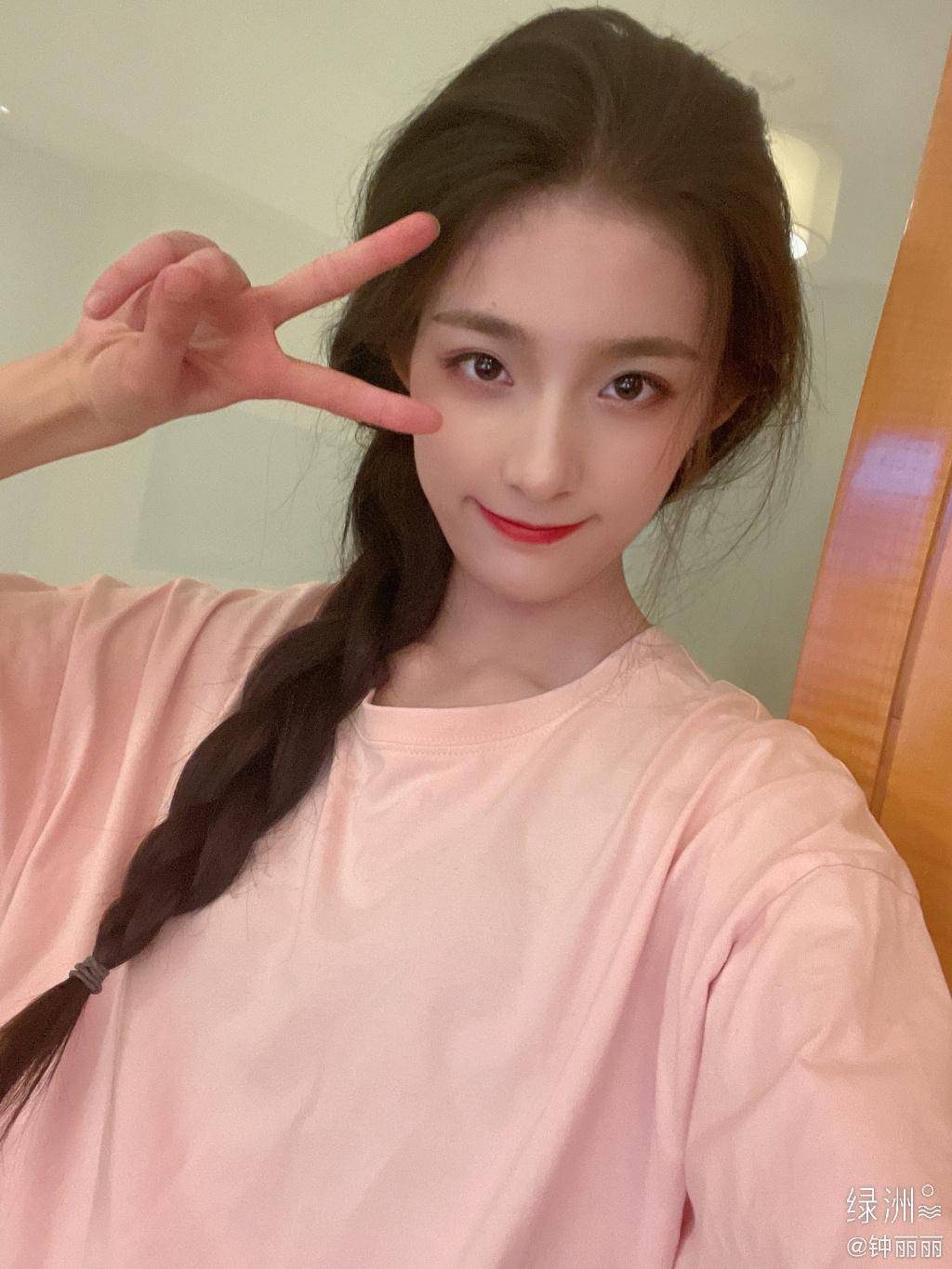 原创夏之光女友是吴磊同学新版鹿鼎记曾柔还参演了黄景瑜新剧