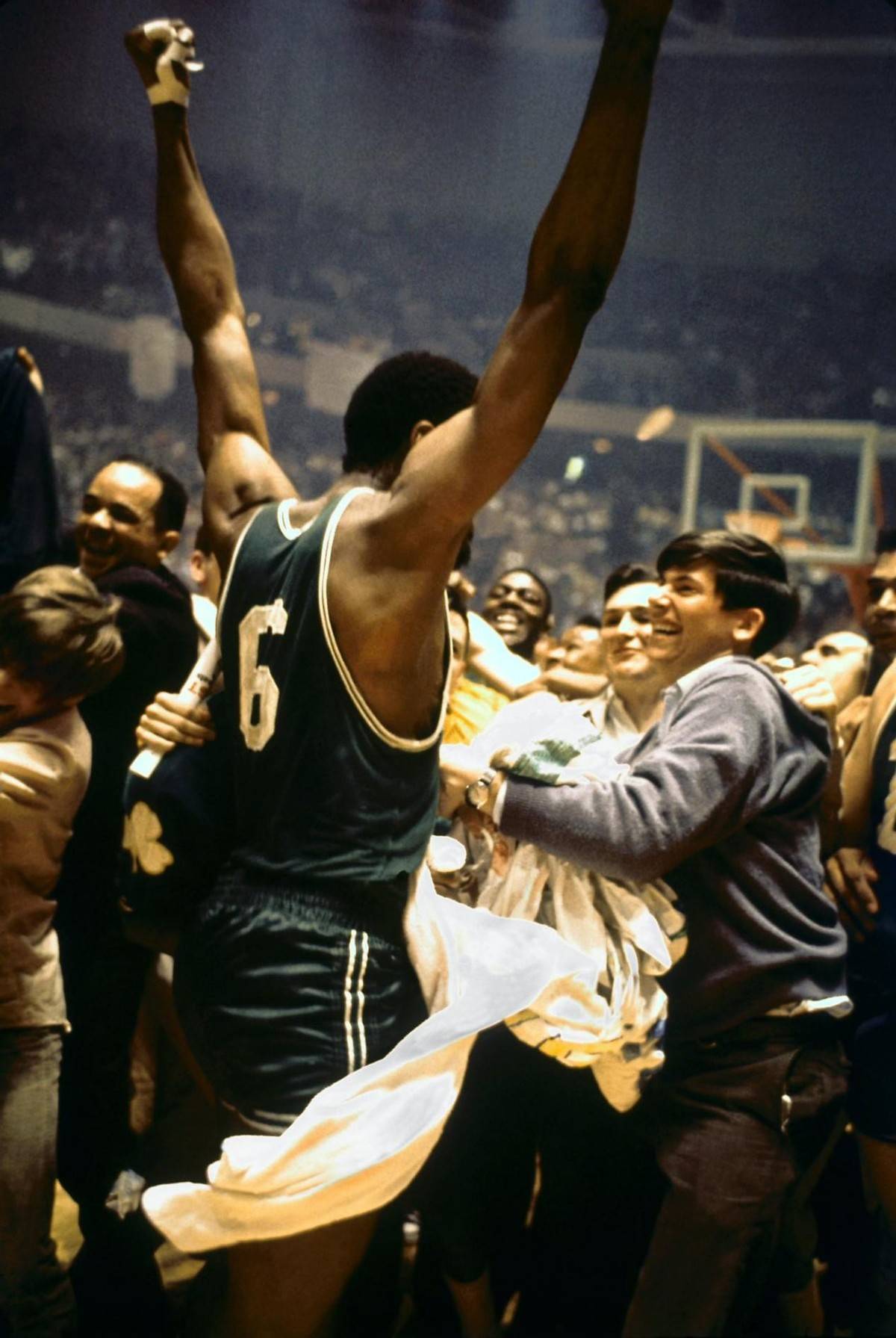 假如比尔·拉塞尔身处当今nba?"指环王"可能夺下不只11冠?