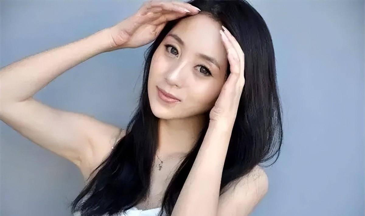 原创云飞的妻子郭锦彤是古典史上的第一美女她有多美