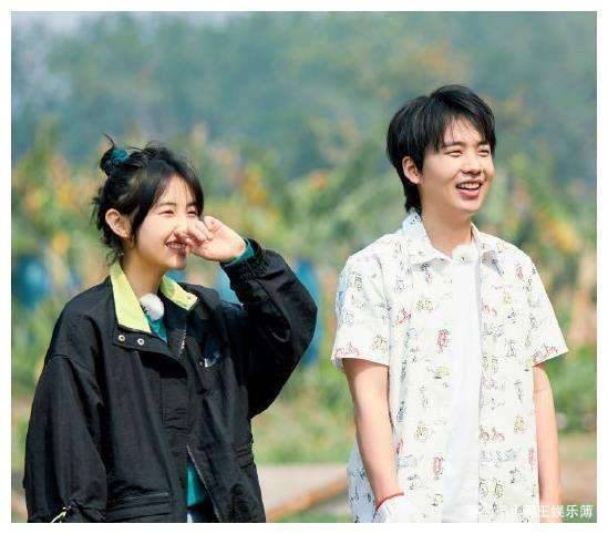 原创蒋依依丁笑滢均否认郭麒麟效仿张子枫不作恋情回应被嘲没担当