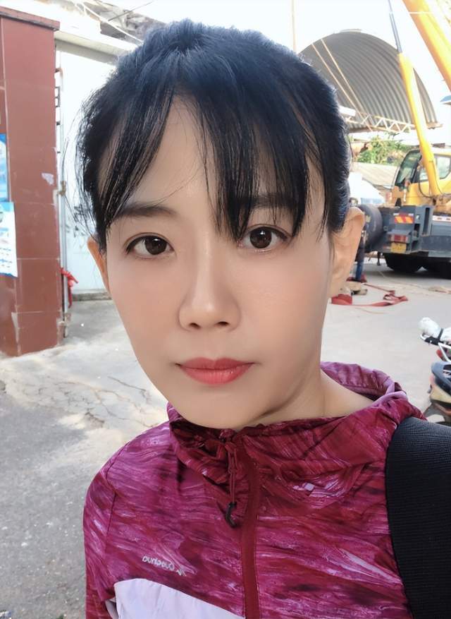 要说陈竹音被网友们熟知除了她的作品,更多的是因为