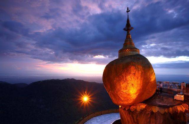 金石寺还隐藏着一种值得全世界佛教徒崇敬的宗教传统