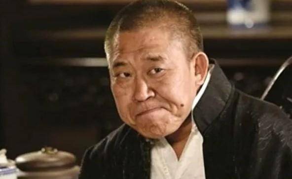 "长相像坏蛋"的4位明星,第二位离开人世,第四位