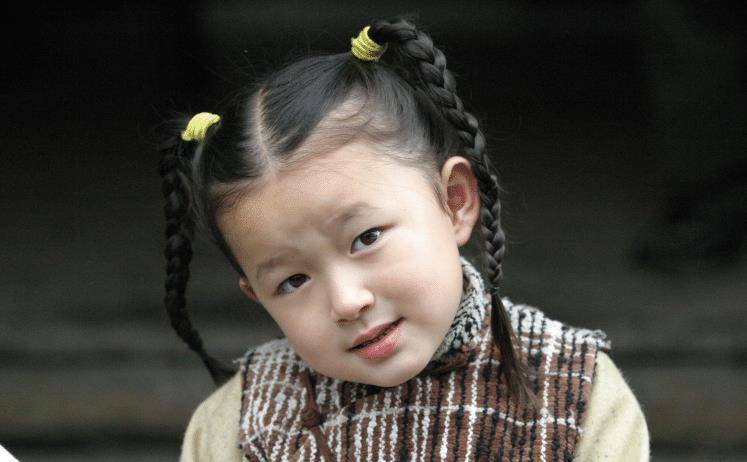 剧捧红的5个童星,14年后全变了模样,她成为了清华学霸_阿德_孩子_后母