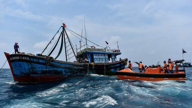 三亚疫情源头锁定越南渔船，上海人这顿骂挨得太冤枉