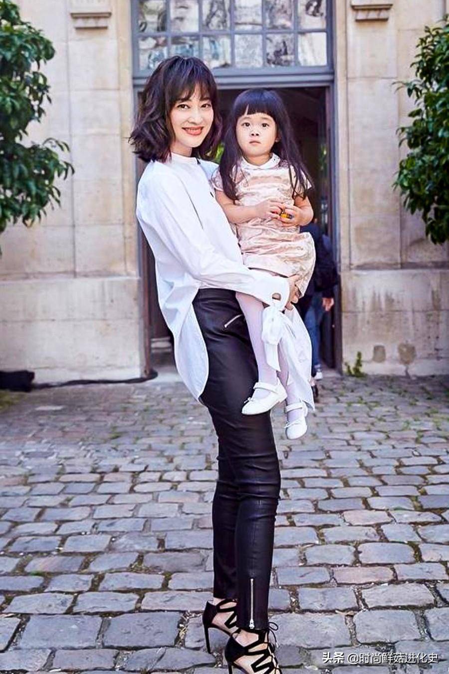 梅婷发型换对了!