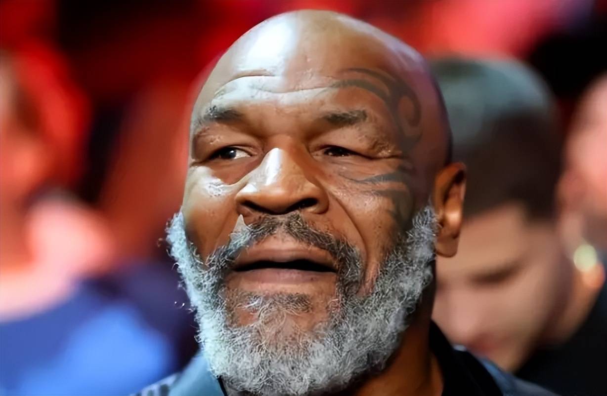 痛心56岁拳王泰森步履蹒跚垂垂老矣直言自己即将死去