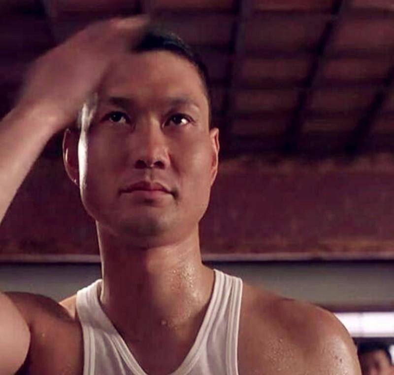 武打明星周比利从不搞花拳绣腿:李连杰被他打晕,吴京被他踢飞_洪金宝