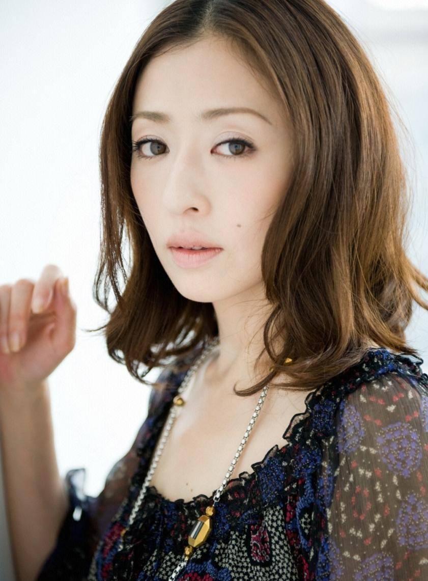 松雪泰子49岁!继续锻炼和无麸质饮食的原因