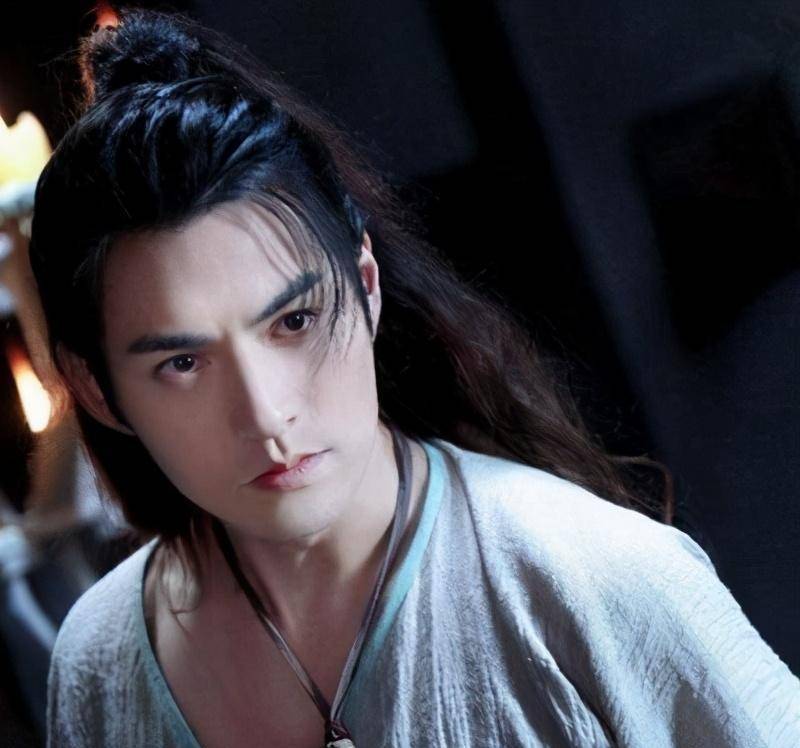 赵文瑄古天乐在白古时期扮演《神雕侠侣》中的杨过,鬓若刀裁,眉如墨画