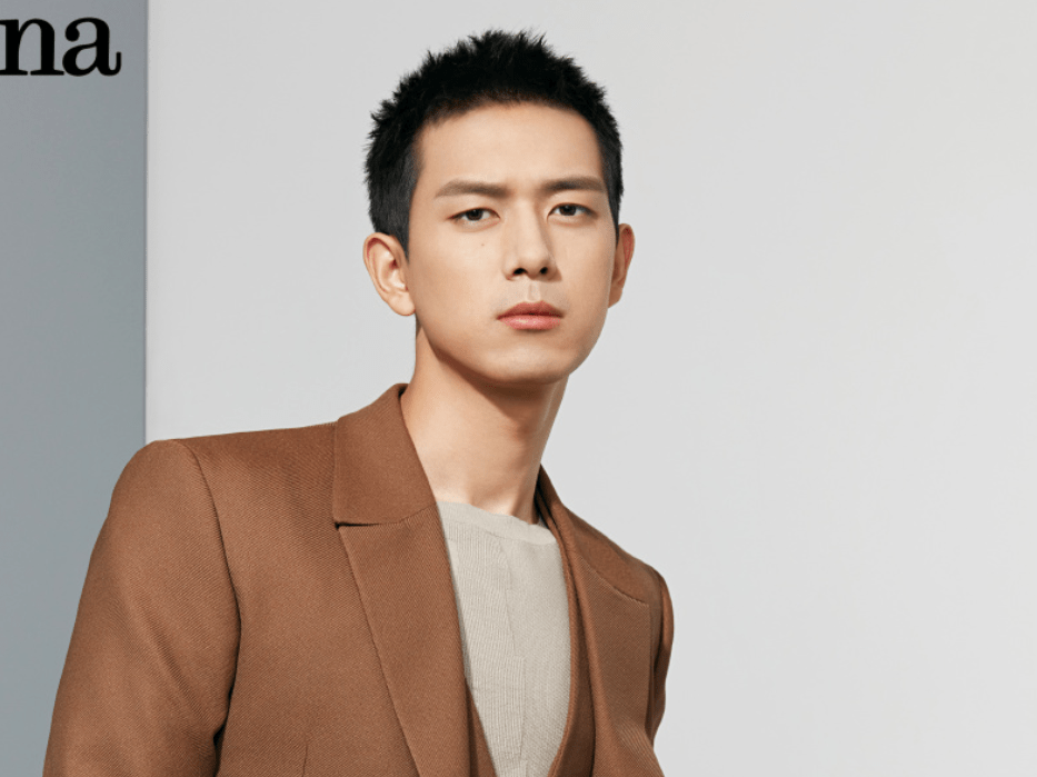 李现晒新出炉自拍照一张戴口罩随手拍却让粉丝都淡定不下来了