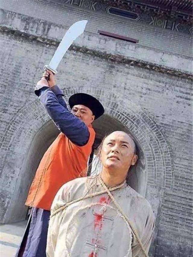 古代死刑犯被砍头时,都很听话乖乖下跪,有几个原因不得不跪_斩首_时候