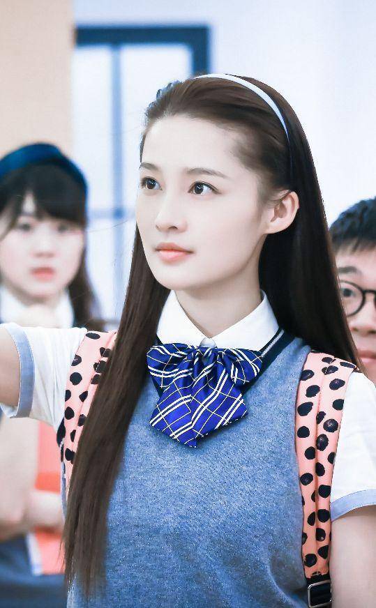 刘诗诗气质佳,周迅堪称神级校花_造型_刘亦菲_李沁