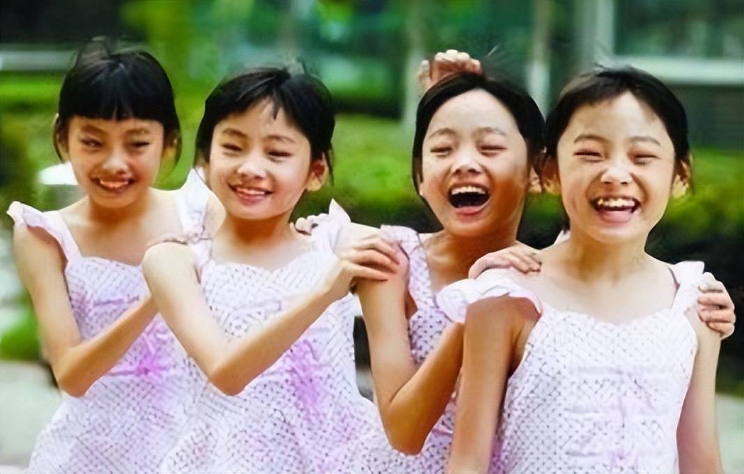 山东四胞胎高颜值姐妹花,考上同一所大学,求学经历叫人佩服_家长_艺术