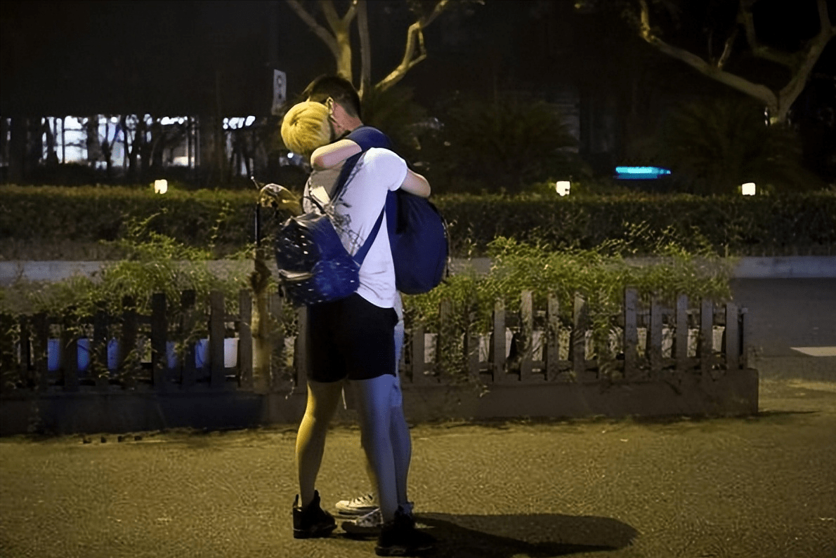 尤其是女性在外面喝酒,真的很容易被犯罪分子盯上.