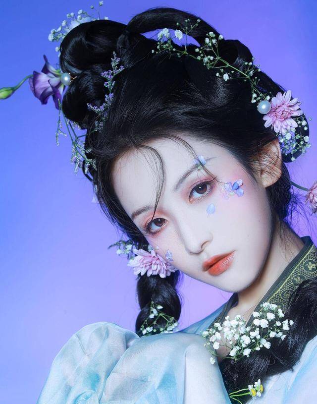 古代女子画什么样的唇妆呢?