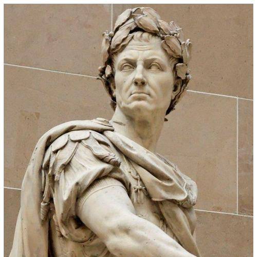 而有着较大权力的官职就是执政官,这和雅典民主政治非常相似,但是罗马