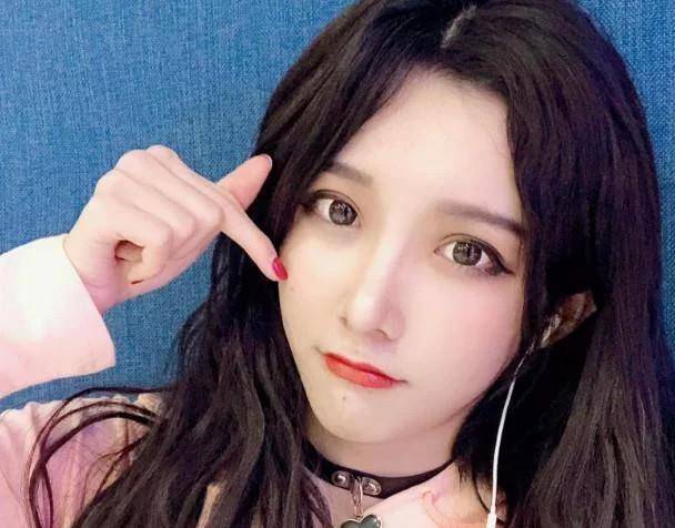 原创艾比终于脱下了女装看到男装艾比网友介绍下这是我老公