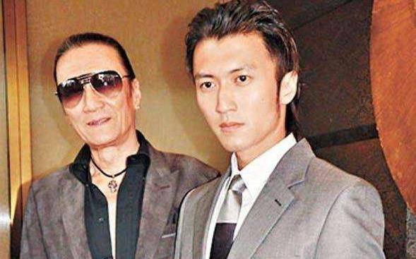 被刘德华亲吻的婴儿,成国际巨星,长大把自己挤下神坛_谢霆锋_谢贤