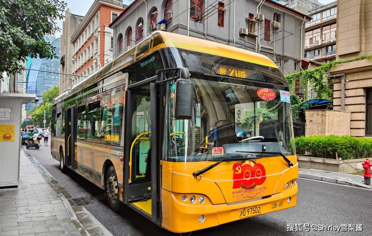 有粉丝团的上海最受欢迎公交，运营94年每年过生日，只需2元饱览城市经典风光
