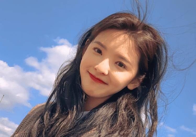 "网红出身"的4位女明星,前三位已成功出圈,唯独她戏红人不红_转型
