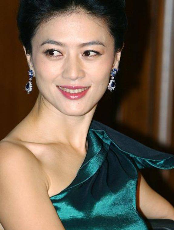 她曾是陆毅女友,丈夫入狱后去世守寡10年,如今美如少女_田海蓉_生活