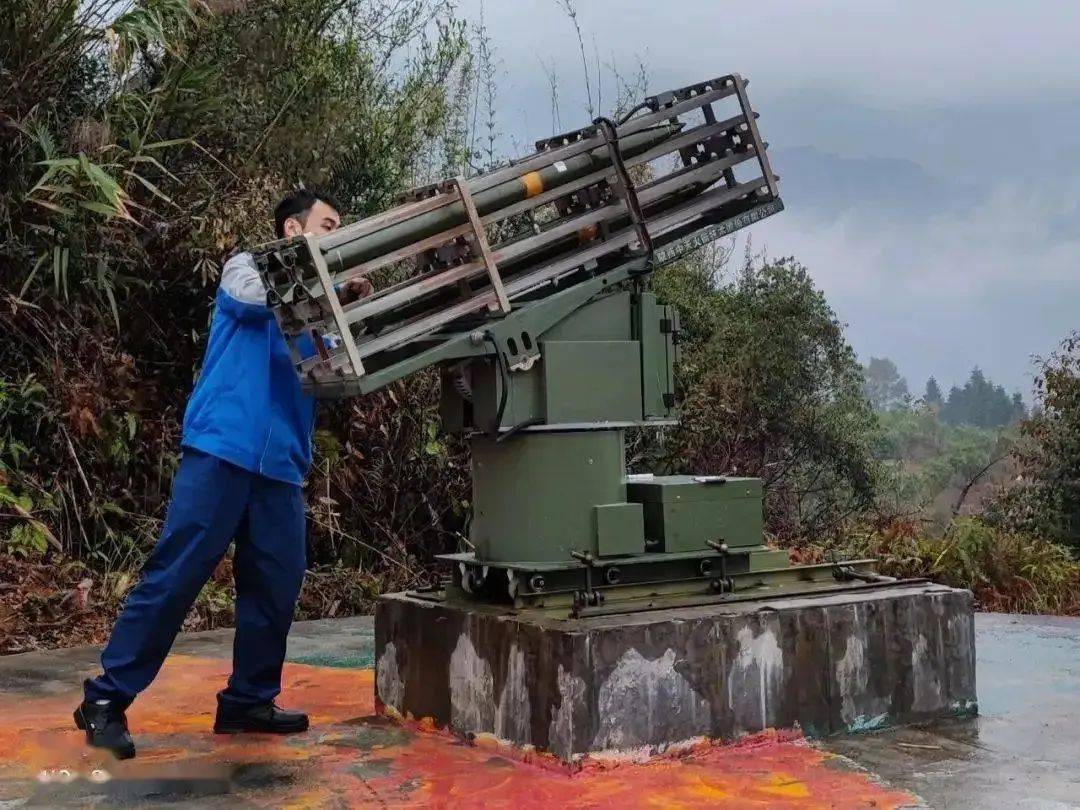 湖北多地宣佈使用增雨彈,為何它能製造人工雨?_碘化銀_降雨_雲層