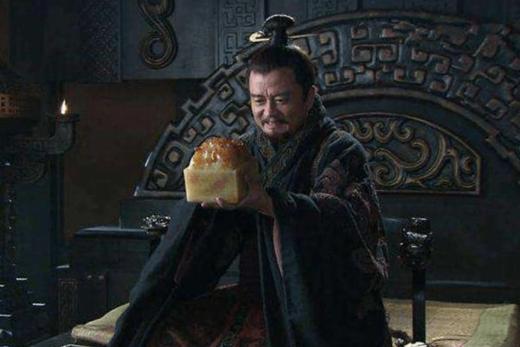 原创
袁绍“四世三公”是多大的官?条件之苛刻,袁绍手握王牌不会用