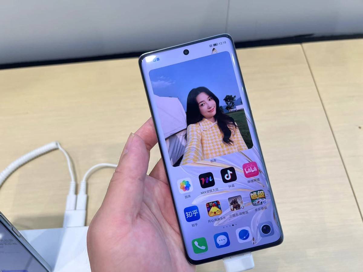 跑分71万+全场景NFC，12+256GB跌至1774元，60W闪充旗舰售价亲民_https://www.jinrisc.com_站长资讯_第1张