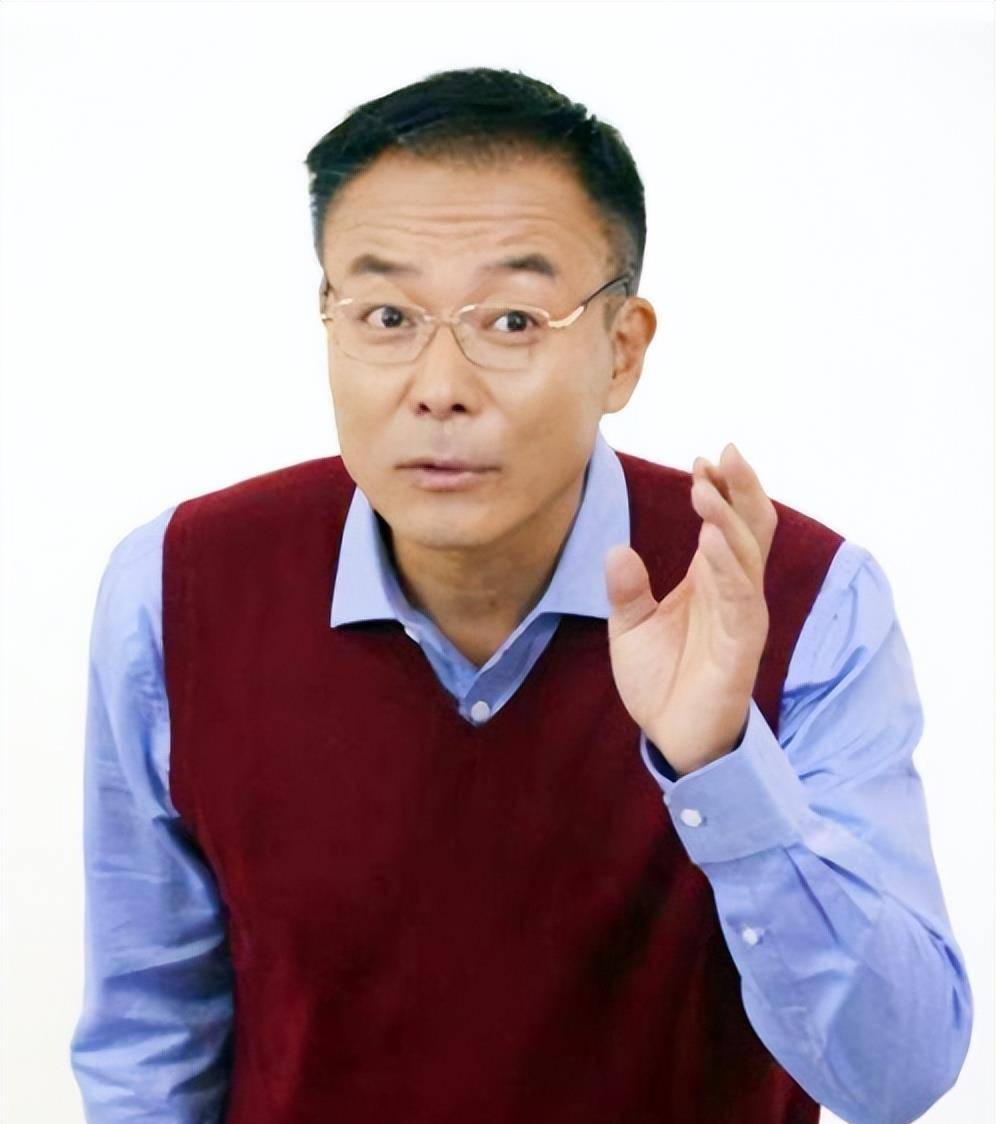 在家中设置了灵堂,告别的那天,谢园生前不少好友前来送别,葛优,张丰毅
